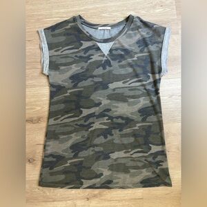 Twenty Ten camo cap sleeve top size large
